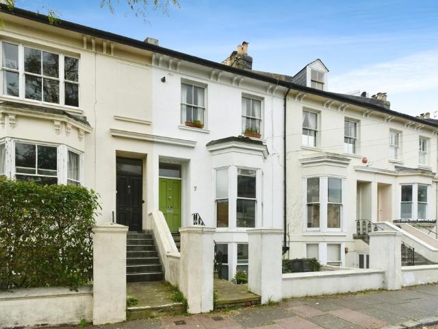 Flat for sale in Brighton & Hove