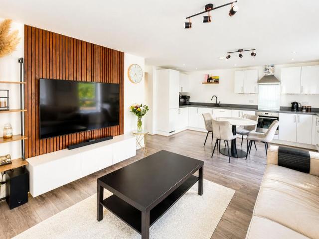Flat for sale in Castle Hill, Monks Orchard