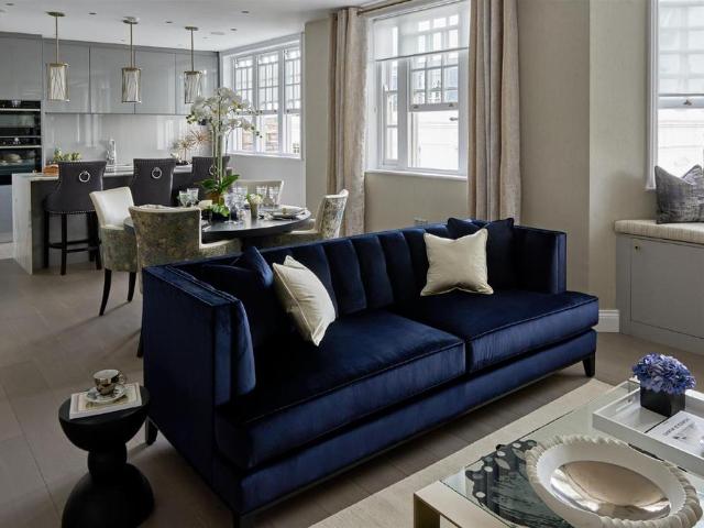 Flat for sale in Brompton, Greater London