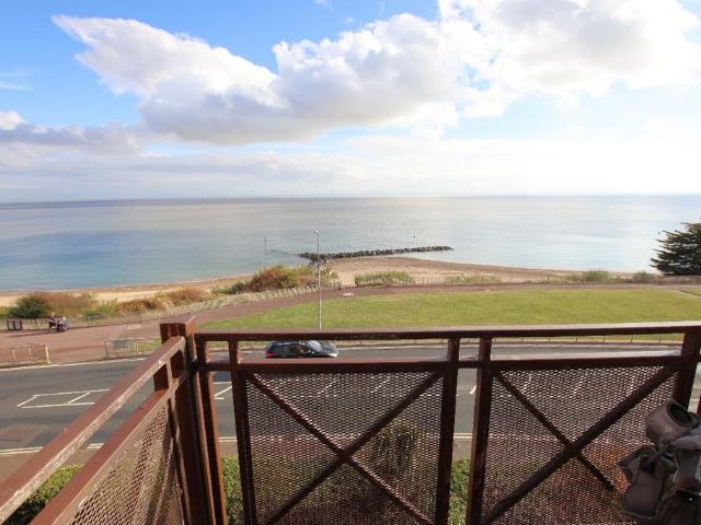 Flat for sale in Holland-on-Sea, Dale Hill