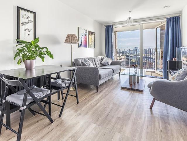 Flat for sale in London Borough of Newham, Greater London
