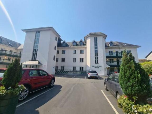 Flat for sale in Moresk, Penweathers