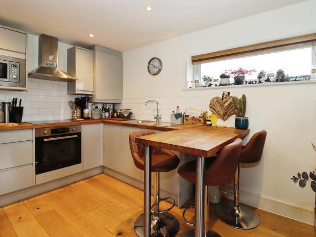 Flat for sale in Feckenham, City Of Bristol