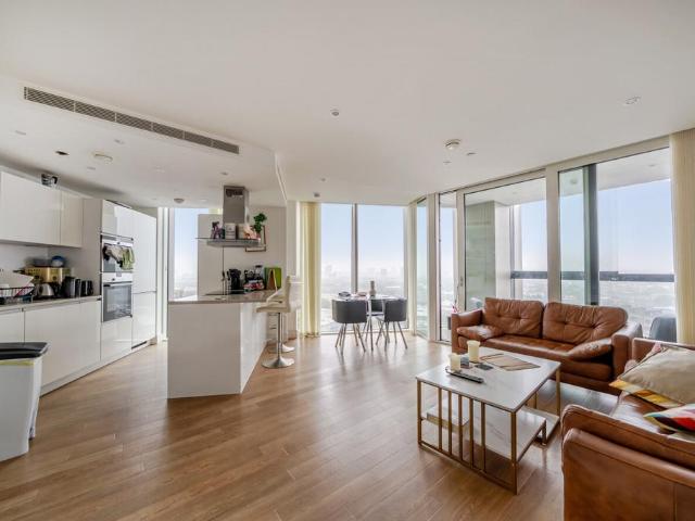 Flat for sale in Rotherhithe, Greater London