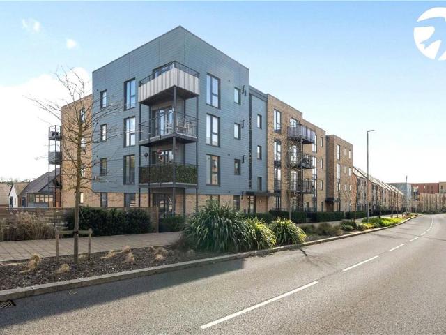 Flat for sale in Castle Hill, Monks Orchard