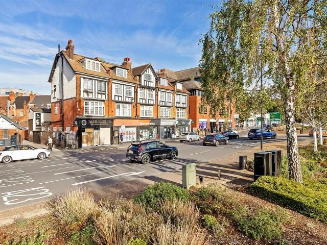 Flat for sale in London Borough of Croydon, Greater London