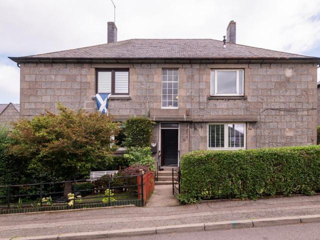 Flat for sale in Woodside, Ballindoch