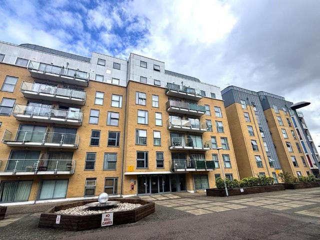 Flat for sale in Old Town, Shephall