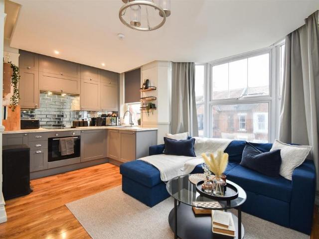 Flat for sale in West Hill, Guestling Green