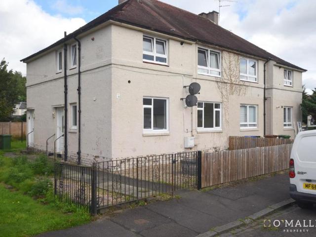 Flat for sale in Alloa, Scotland