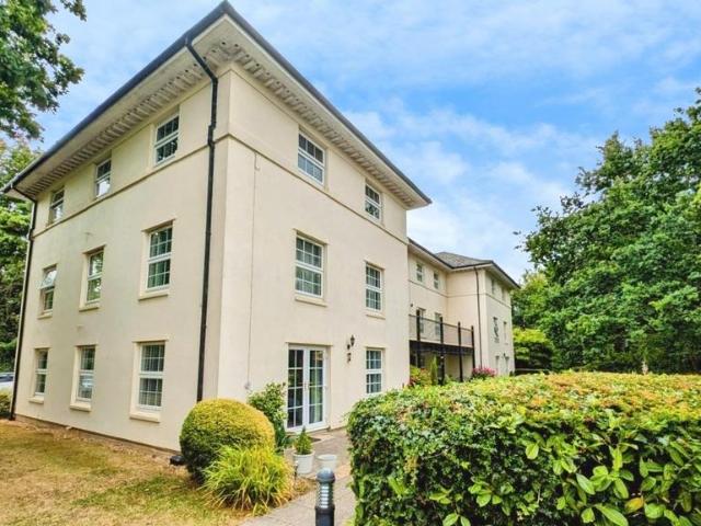 Flat for sale in Yate Rocks, Yate