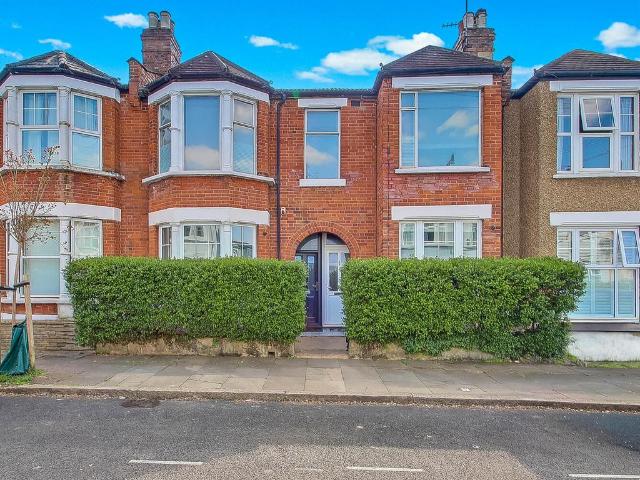 Flat for sale in Finchley, Isle Of Man