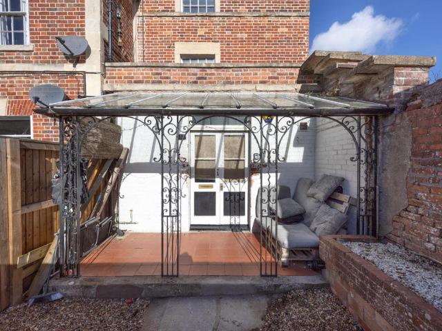 Flat for sale in Trowbridge