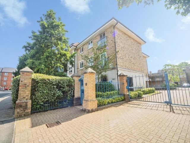 Flat for sale in Banister's Park, City Of Southampton