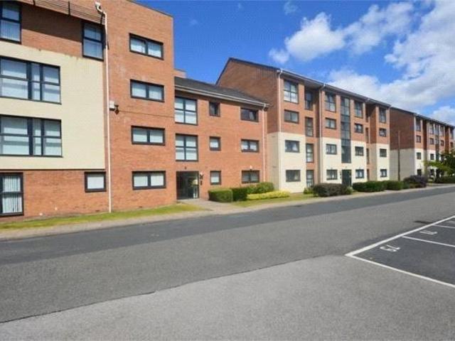 Flat for sale in Garston, Calderstones
