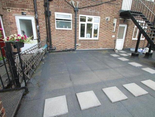 Flat for sale in Beckenham, Greater London