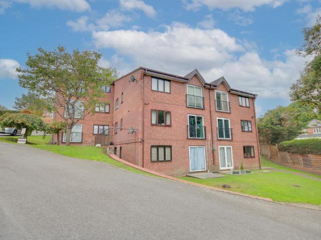 Flat for sale in Midanbury, Isle Of Man