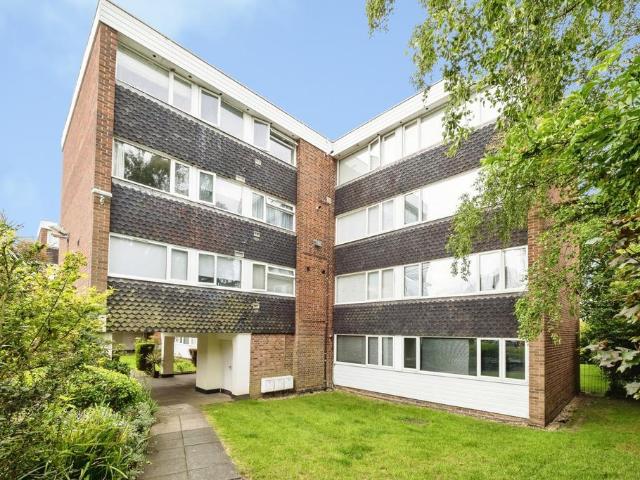 Flat for sale in Greater London
