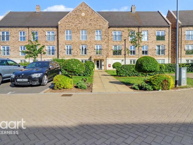 Flat for sale in Regent Quay, Oad Street