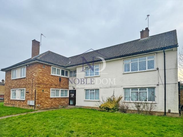 Flat for sale in South Ruislip, London Borough of Hillingdon