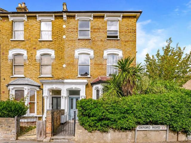 Flat for sale in London Borough of Haringey, Greater London