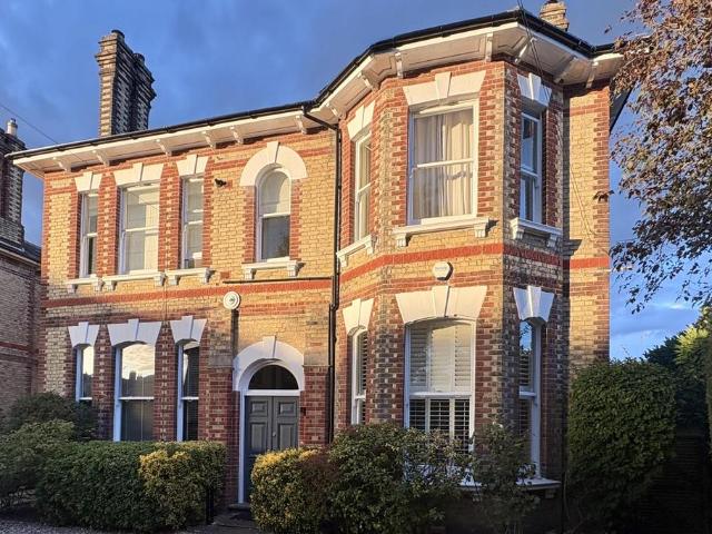 Flat for sale in High Brooms, Tunbridge Wells