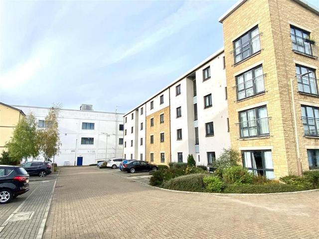 Flat for sale in Moneydie, Scotland