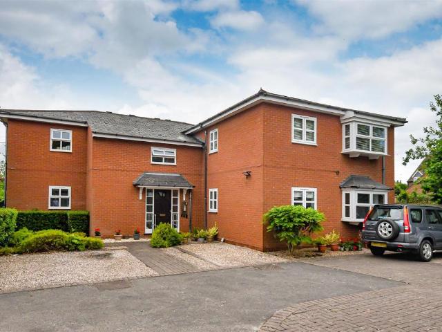Flat for sale in Great Chatwell, Staffordshire