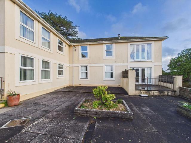 Flat for sale in Babbacombe