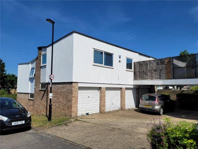 Flat for sale in London Borough of Croydon, Greater London