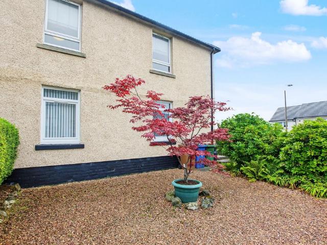 Flat for sale in Boghall, Bathgate