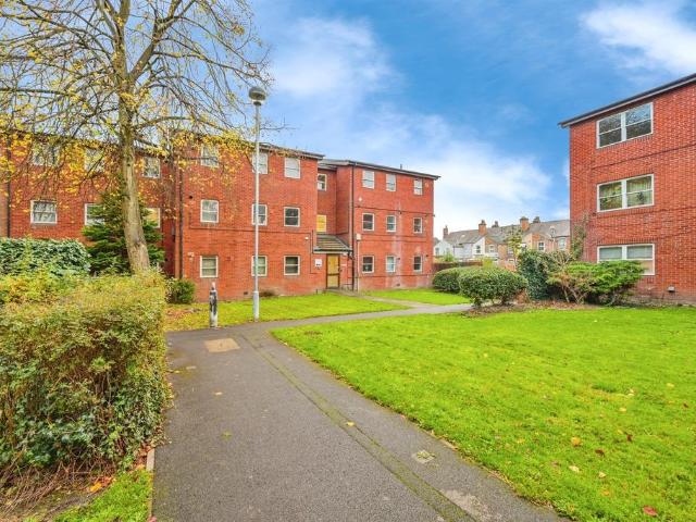 Flat for sale in New Normanton, East Midlands