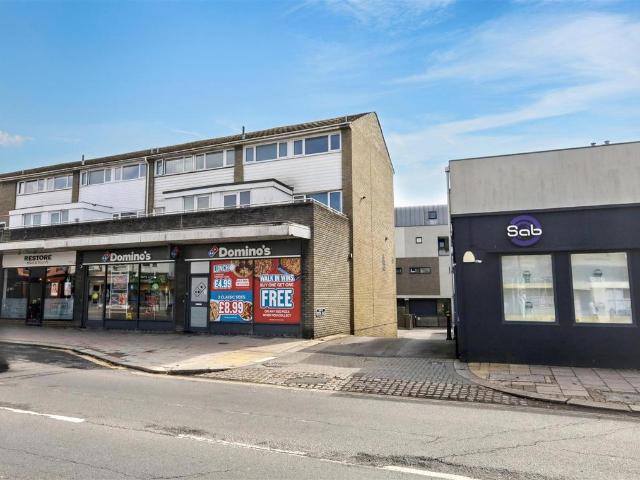Flat for sale in Fishersgate, West Sussex