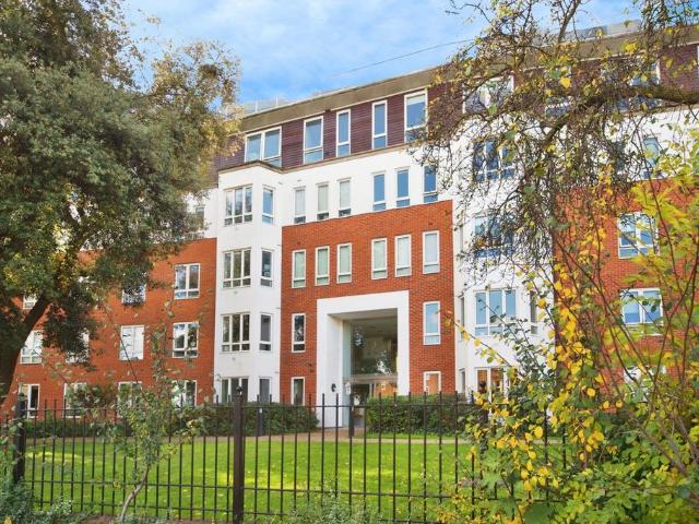 Flat for sale in South Woodford, Isle Of Man