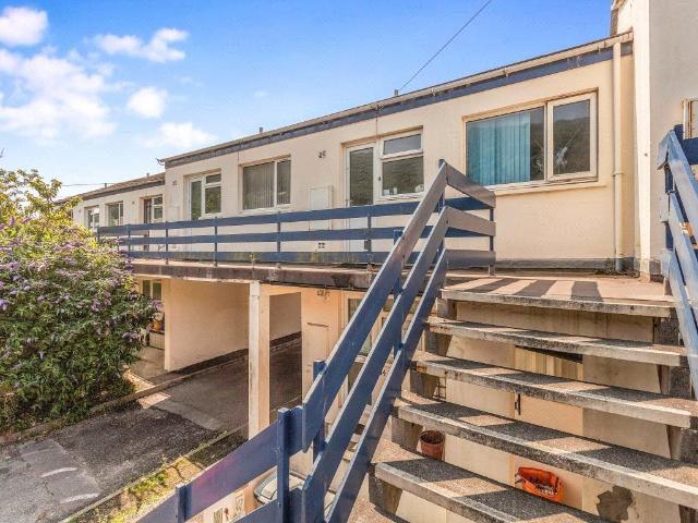 Flat for sale in Portreath, Cornwall