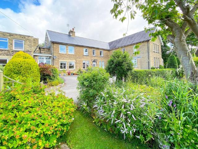 Flat for sale in Rossett, Burn Bridge