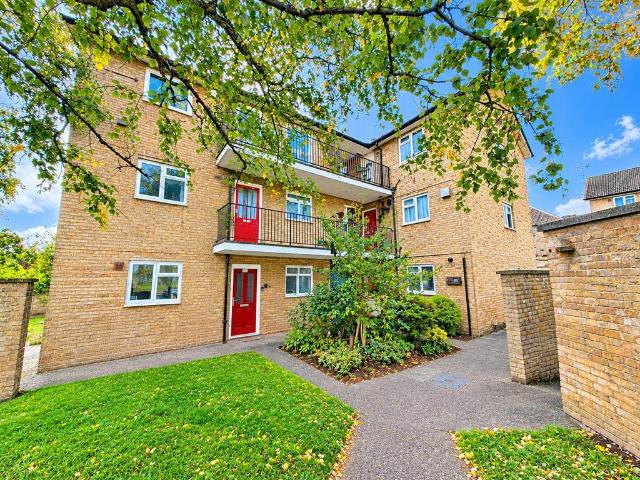Flat for sale in Corby Village, Corby