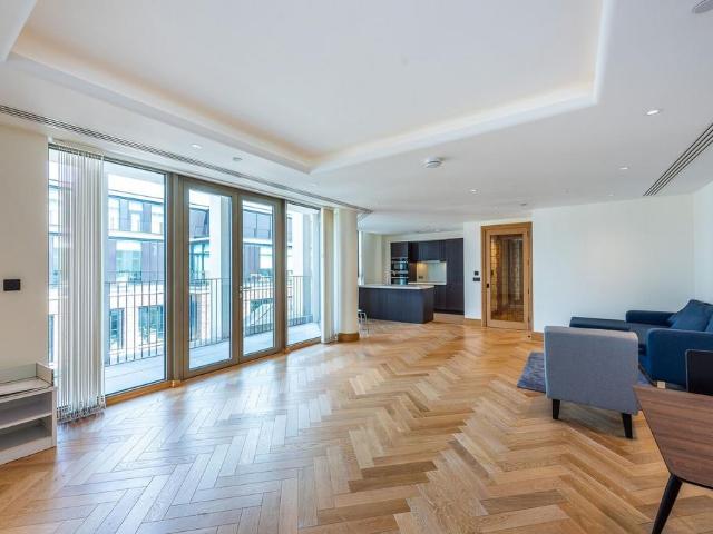 Flat for sale in Greater London