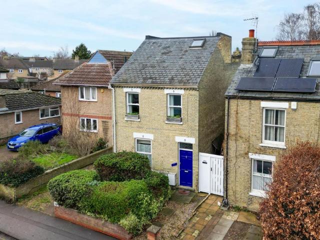 Flat for sale in Chesterton, Arbury