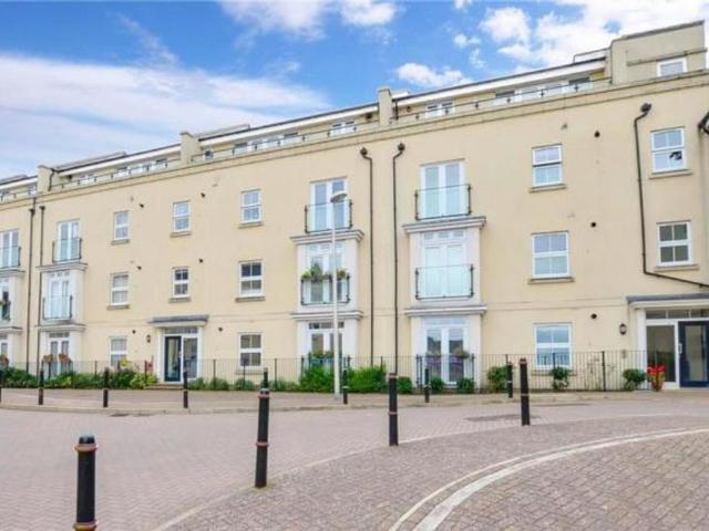 Flat for sale in Brook Street, Bourne Vale