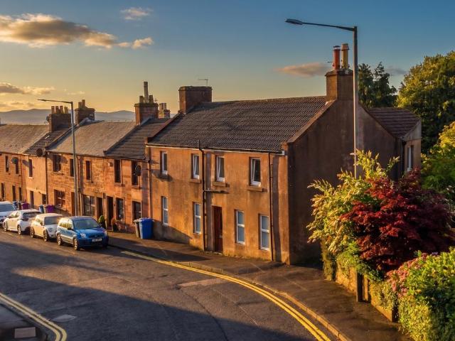 Flat for sale in Kirriemuir, Scotland