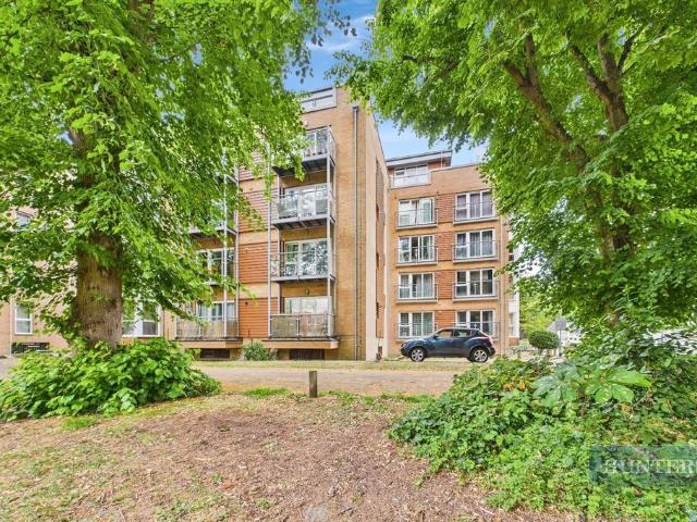 Flat for sale in Bevois Town, Isle Of Man