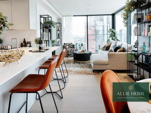 Flat for sale in Isle Of Dogs, Greater London