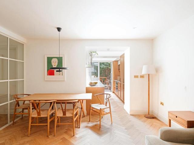 Flat for sale in Notting Hill, Greater London