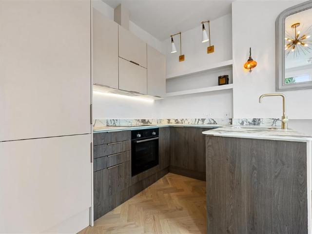 Flat for sale in Shepherd's Bush, Isle Of Man