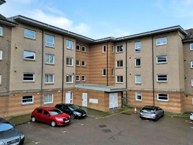 Flat for sale in Ballindoch, Scotland