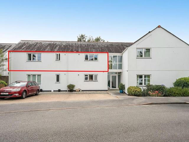 Flat for sale in Moresk, Penweathers