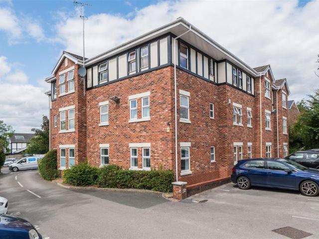 Flat for sale in Witton, Leftwich