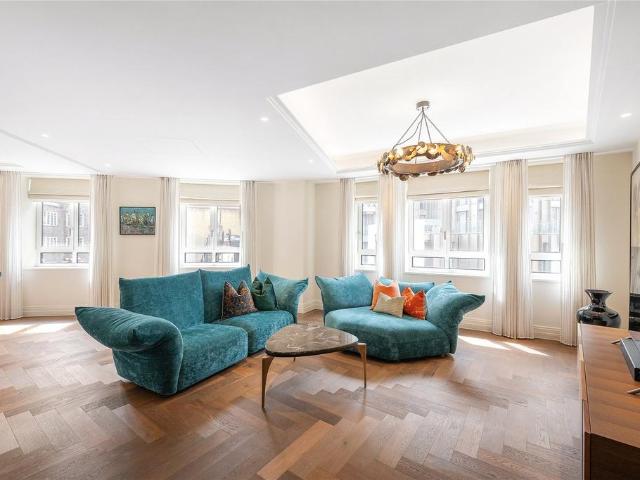 Flat for sale in Westminster, Isle Of Man