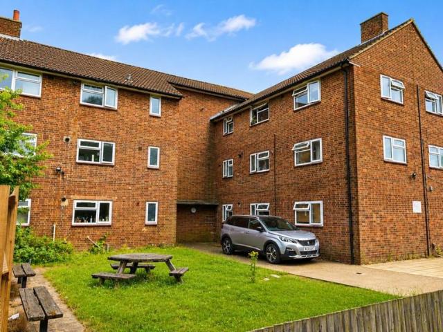 Flat for sale in Stanborough, Fretherne